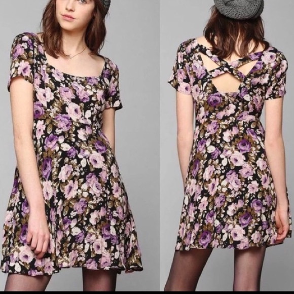 Urban Outfitters Dresses & Skirts - Kimchi Blue purple floral cutout dress